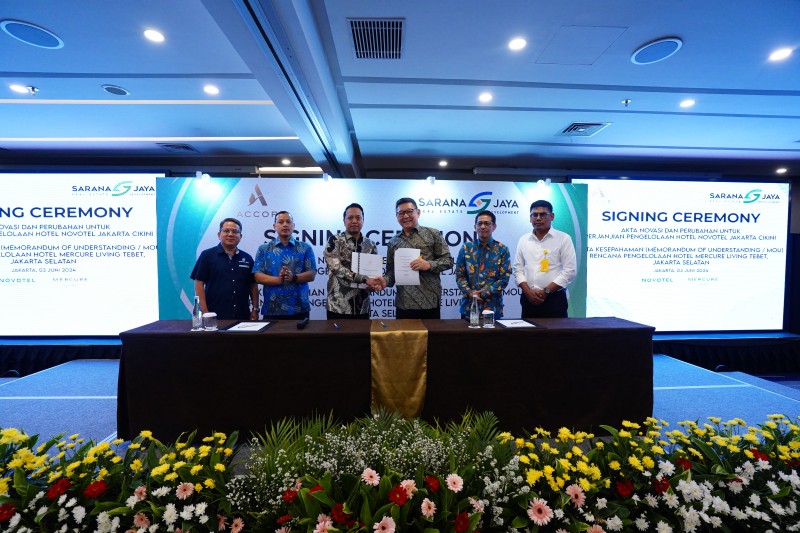 Sarana Jaya dan PT Accor Indonesia Teken Penandatanganan Akta Novasi dan Perubahan Untuk Perjanjian Pengelolaan Hotel Novotel Jakarta Cikini serta Nota Kesepahaman (MoU) Pengembangan Lahan Tebet