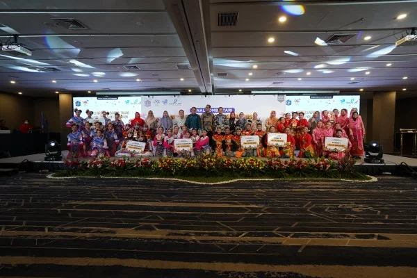 Menyemarakkan HUT DKI Jakarta ke-497 Tahun, Perumda Pembangunan Sarana Jaya Gelar Lomba Tari Cipta Kreasi Betawi